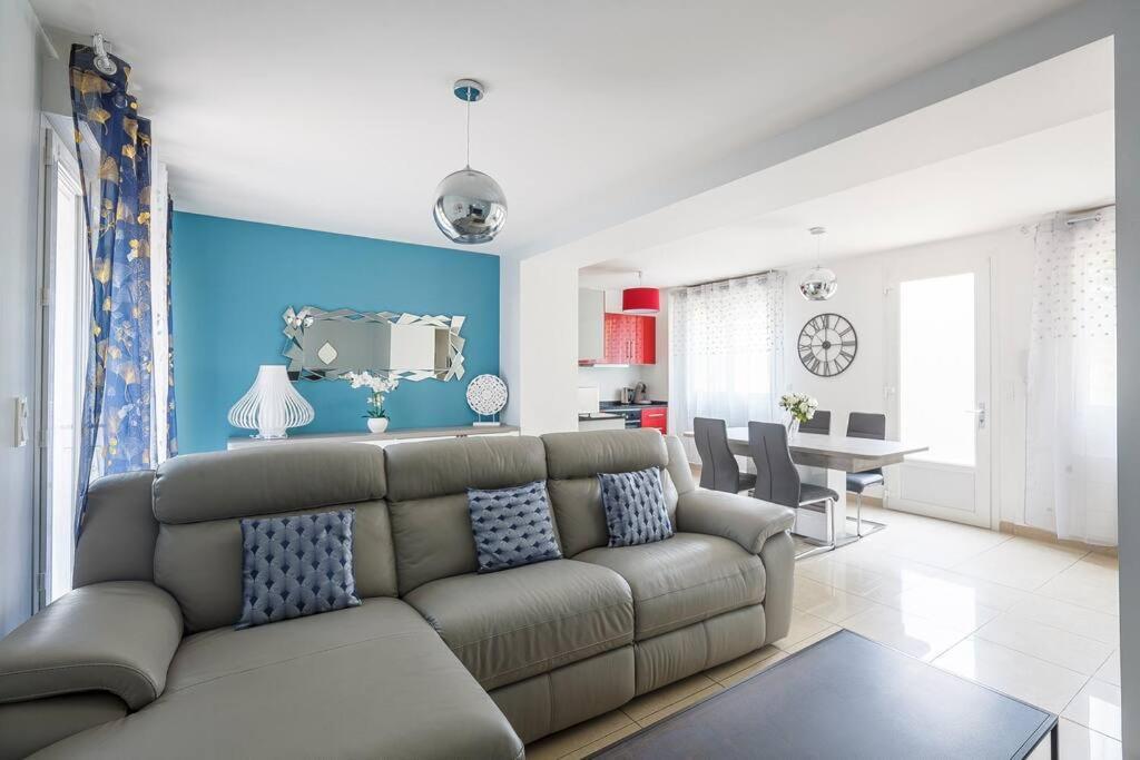 Logement 004 A 300M De La Gare Mantes La Jolie Dış mekan fotoğraf